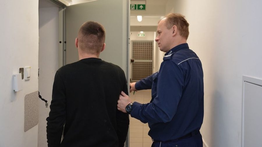 Seryjny włamywacz w rękach policjantów