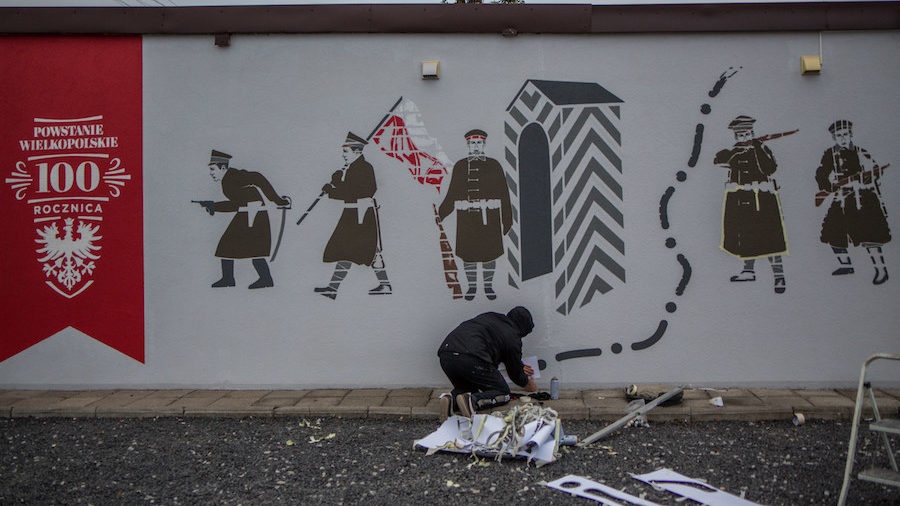 Mural w Adamowie