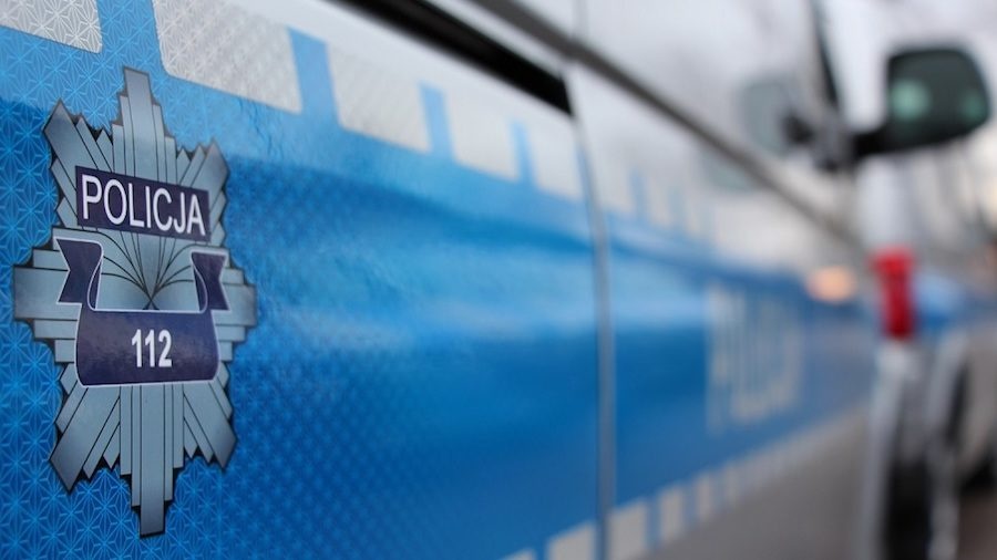 Włamał się po dwie butelki wódki i papierosy