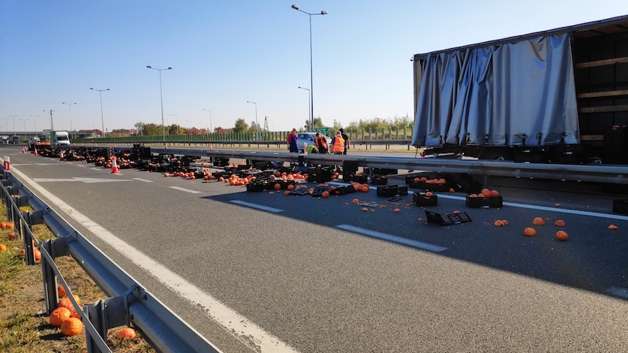 Dynie zablokowały autostradę A2