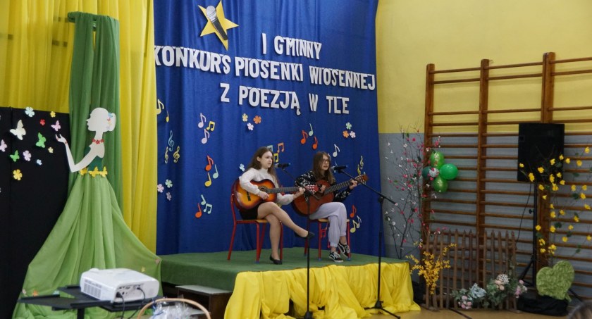 Wiśniowa. Konkurs Piosenki Wiosennej z poezją w tle