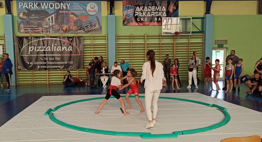 Myślenice. Zawodnicy KS Dalin Myślenice z medalami Pucharu Polski.