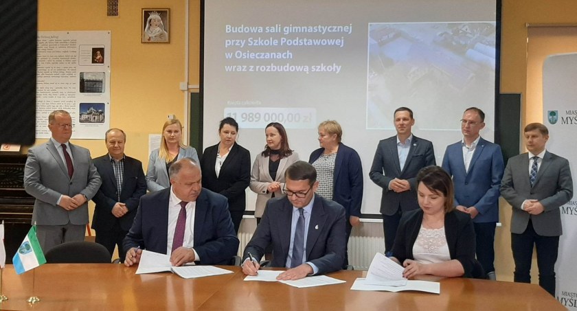 Myślenice. Na te inwestycje w dziedzinie infrastruktury edukacyjno-sportowej mogą liczyć mieszkańcy gminy Myślenice