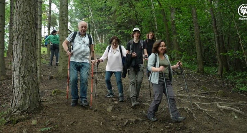 Tokarnia. Urbania Góra niby taka sama, a wciąż odkrywana przez piechurów na nowo 