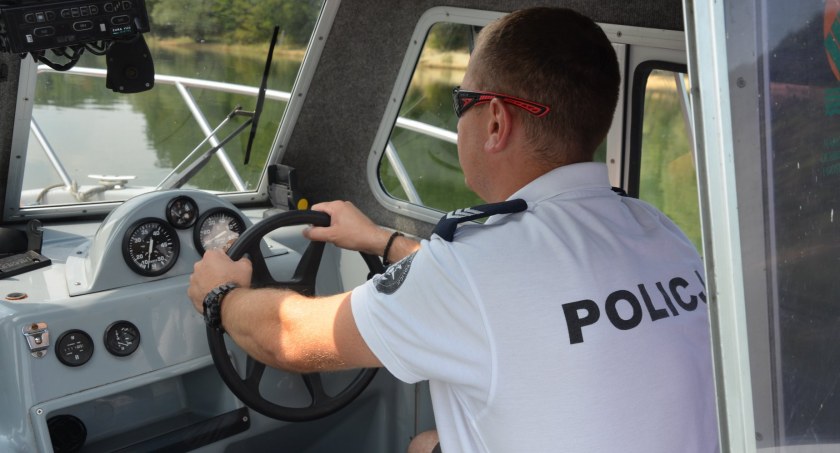 Powiat myślenicki. Policyjne patrole na Jeziorze Dobczyckim