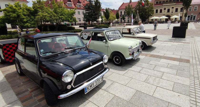 Motoryzacyjne mini perełki już po raz jedenasty zjechały do Myślenic