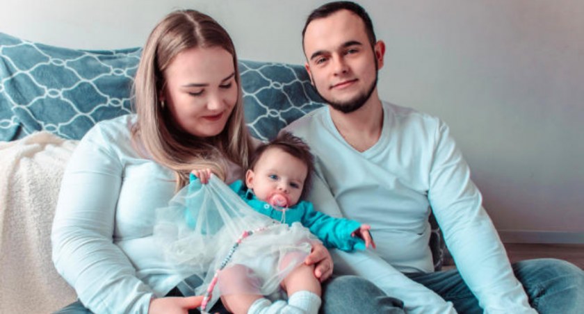 Krzyszkowice. Rodzice małej Zosi proszą o pomoc: jesteśmy przerażeni kosztami sprowadzenia leku do Polski, ale nie mamy wyjścia...