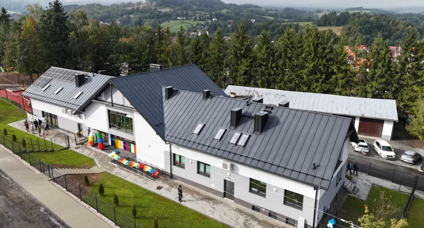 Wiśniowa. Przedszkole i Żłobek oficjalnie otwarcie- relacja na żywo 
