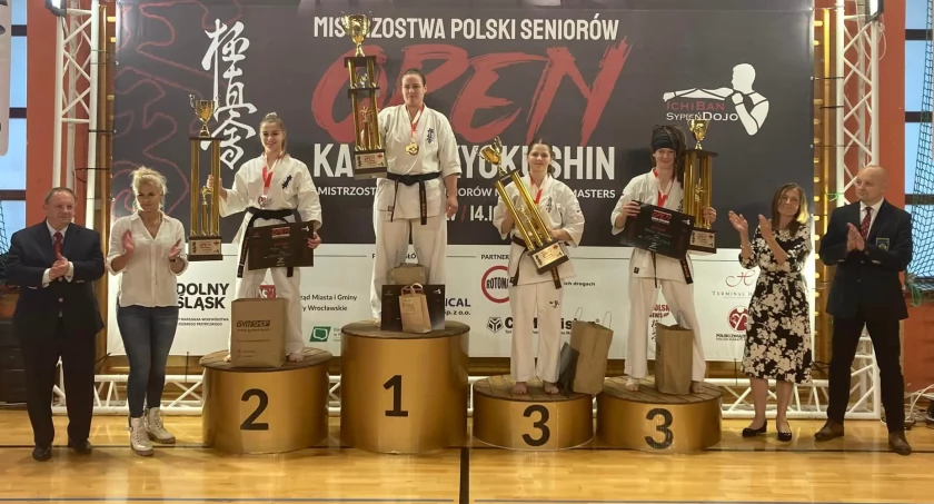 Iwona Maksimowska znowu to zrobiła ! Tegoroczna Wagowa Mistrzyni Europy tym razem sięgnęła po Mistrzostwo Polski w kategorii open