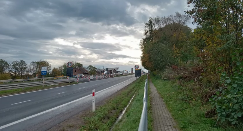 Gaj. Rozpoczyna się kolejny etap budowy węzła w Gaju na zakopiance - od poniedziałku do czwartku zamknięty ok. 400-metrowy odcinek jezdni prowadzący w kierunku Krakowa