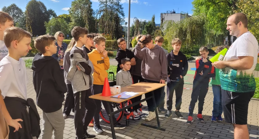 Uczniowie zorientowani na orienteering czyli na start z mapą ! 