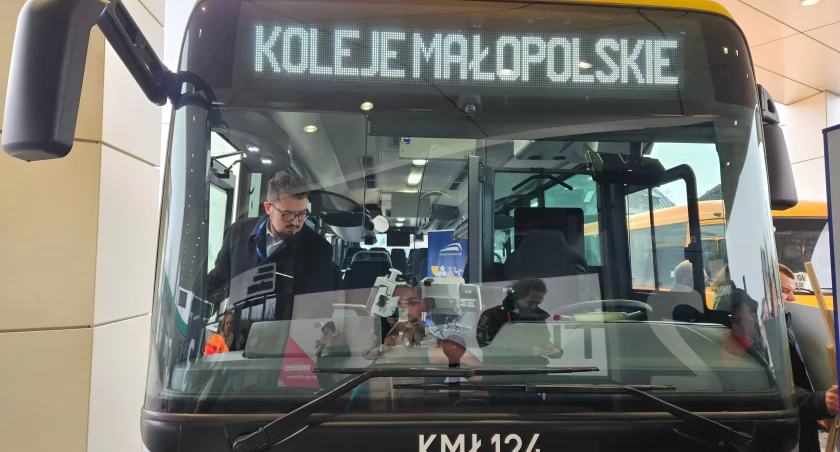 Małopolskie Linie Dowozowe- konferencja prasowa 