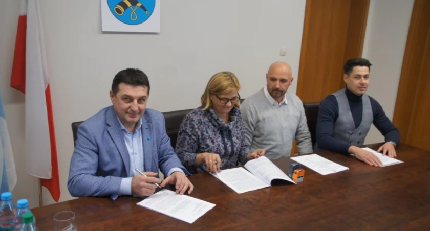 Nowe Centrum Oświatowo - Kulturowe w Tokarnii - wykonawca wybrany