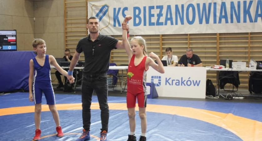 Jakub Tomera na podium Małopolskiej Ligi Zapaśniczej 