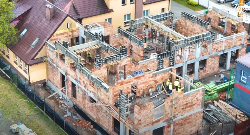 Osieczany. Tak postępują prace przy rozbudowie ZPO w Osieczanach 