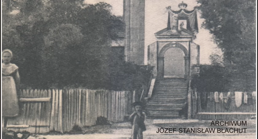 Pocztówka wydana przed ponad 100 laty nakładem trafiki głównej POSTKARTE
