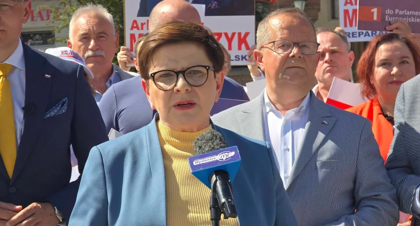 Myślenice na kampanijnej trasie Beaty Szydło- konferencja prasowa 