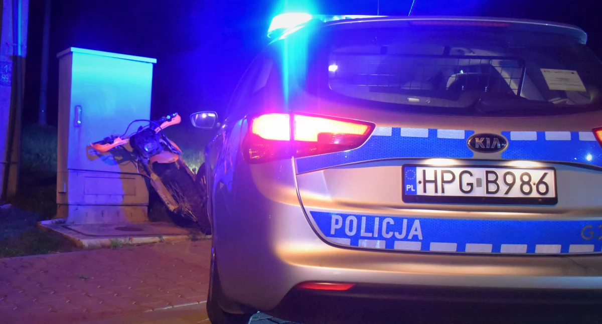 Weekendowe działania myślenickiej drogówki oraz pościg za pijanym motocyklistą