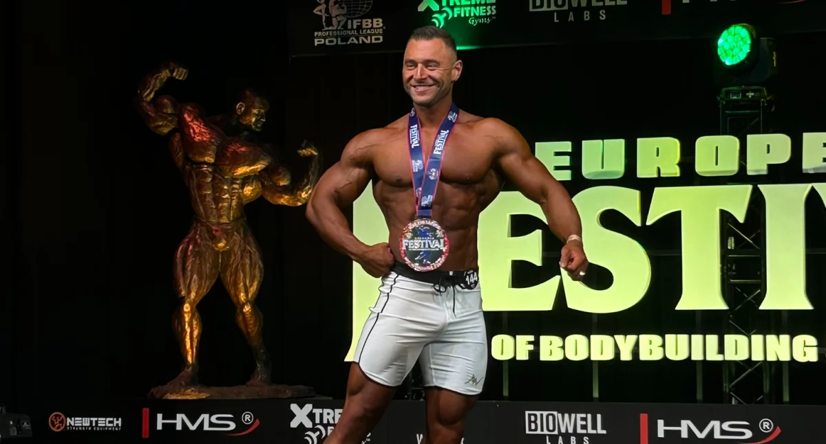 Myśleniczanin Dariusz Samek wicemistrzem Polski dywizji Mens Physique - męska sylwetka!