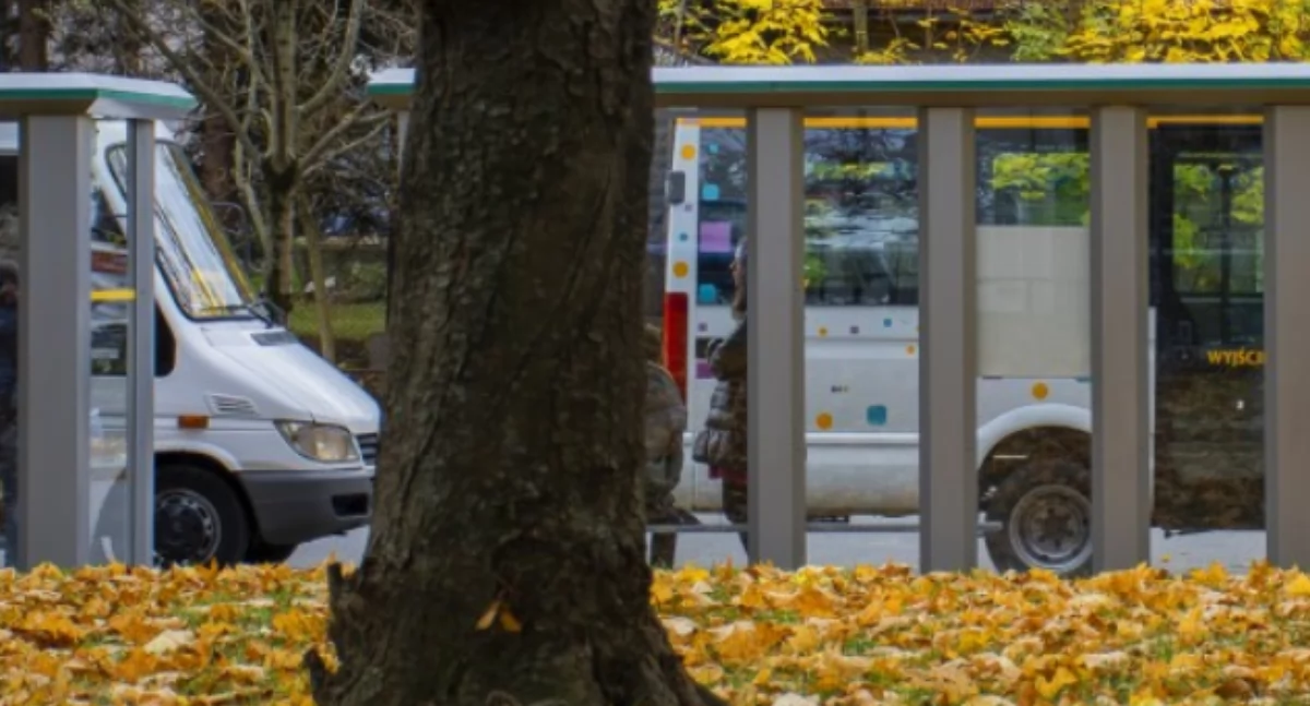 Myślenice. Bezpłatna komunikacja autobusowa w dniu Wszystkich Świętych na trasie Myślenice Górne Przedmieście -  Cmentarz Polanka 