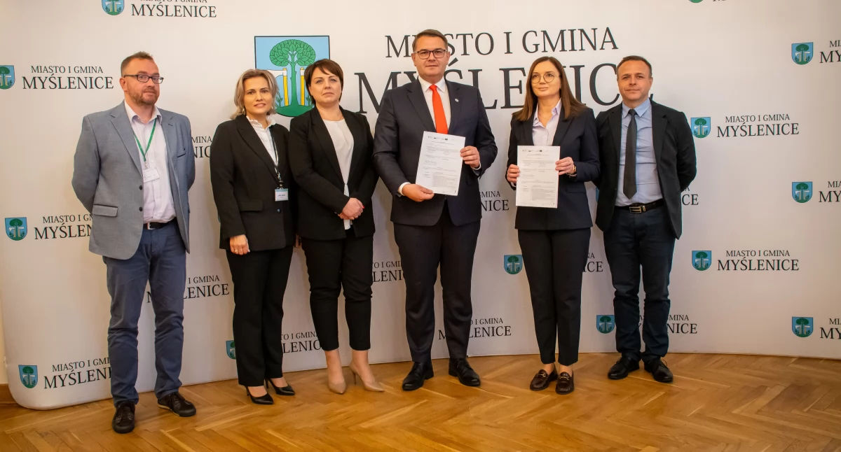 Myślenice drugą gminą w Małopolsce, podpisującą umowy w ramach wspierania zielonej transformacji miast z KPO