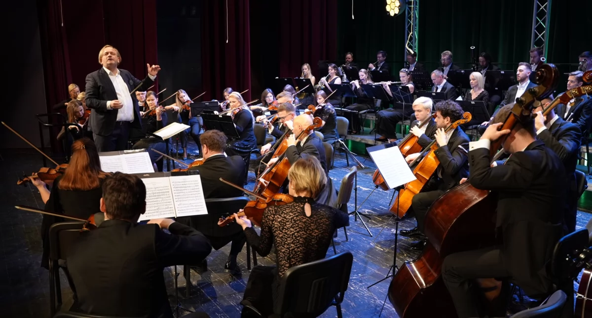 Myślenice. Wielka Gala Noworoczna Polish Art Philharmonic 2025 [GALERIA ZDJĘĆ]