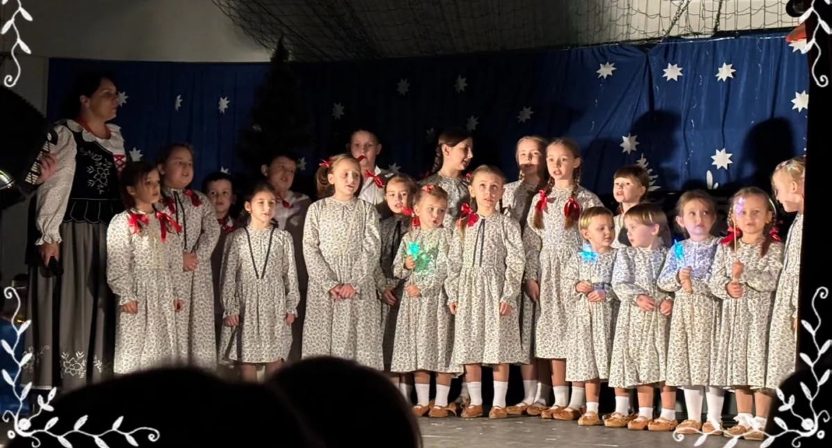Pcim. Mali Pcimianie- działają od kilku miesięcy, chłoną tradycję i kulturę, a być może kiedyś to oni będą przekazywać ją dalej 