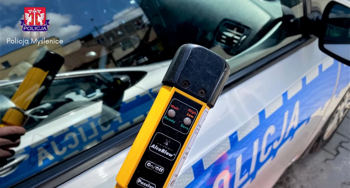 Borzęta. Policjanci myślenickiej drogówki prowadzili akcję STOP PROBIERZ - cykliczne działania mające na celu eliminowanie nietrzeźwych użytkowników dróg
