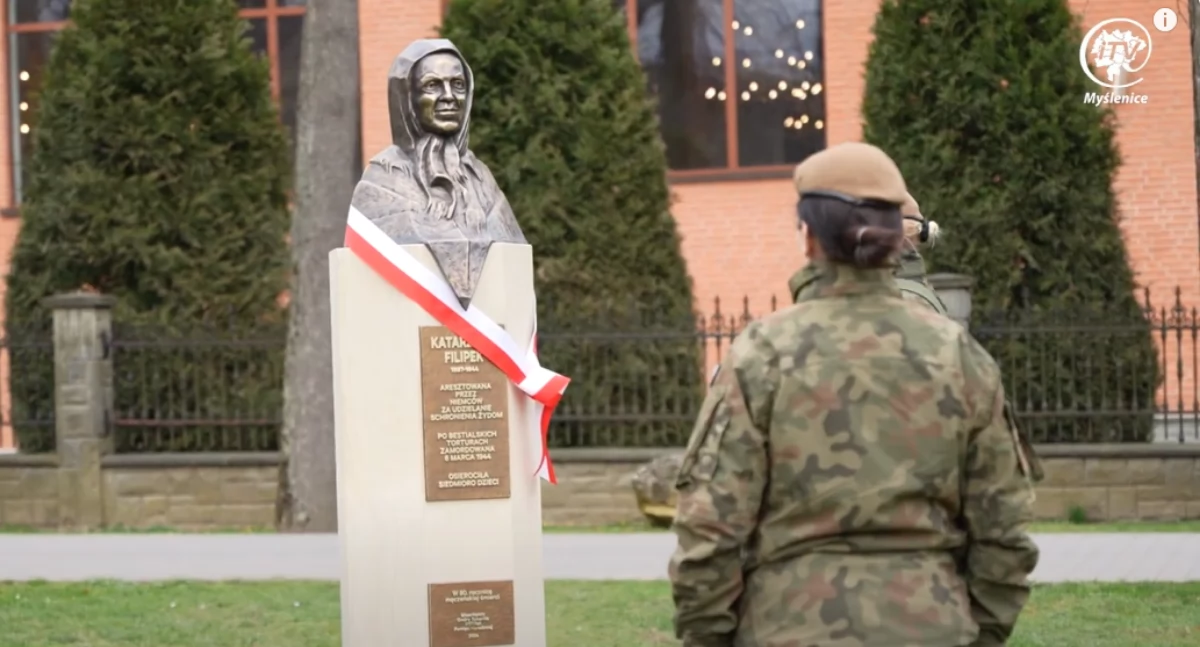 Tokarnia. Wojewódzkie Obchody Narodowego Dnia Pamięci Polaków ratujących Żydów pod okupacją niemiecką przy pomniku Katarzyny Filipek w Tokarni - transmisja na żywo 