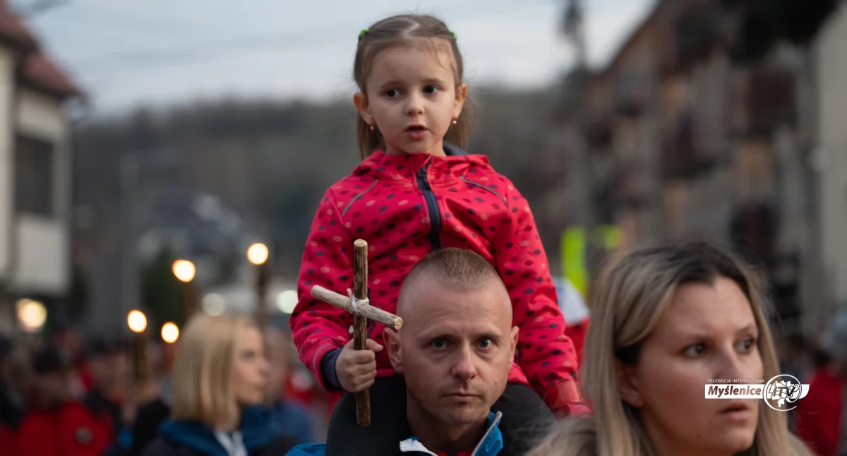 XXVI odsłona Drogi Krzyżowej Ulicami Myślenic pod hasłem Pielgrzym Nadziei