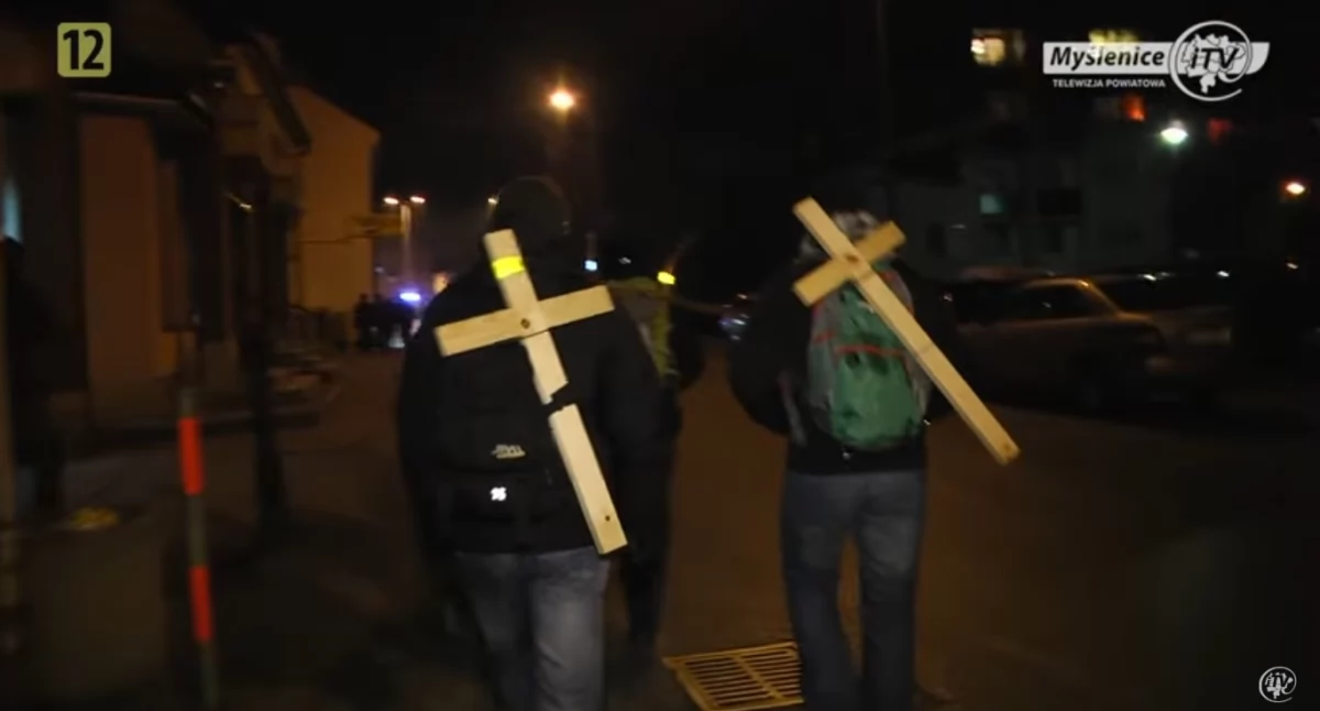Z Archiwum iTV #9 - Pątnicy przeszli z Myślenic do Kalwarii Zebrzydowskiej EDK 2016