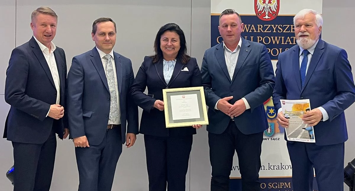 Gmina Dobczyce nagrodzona za chodnikowe inwestycje w 2024 roku 