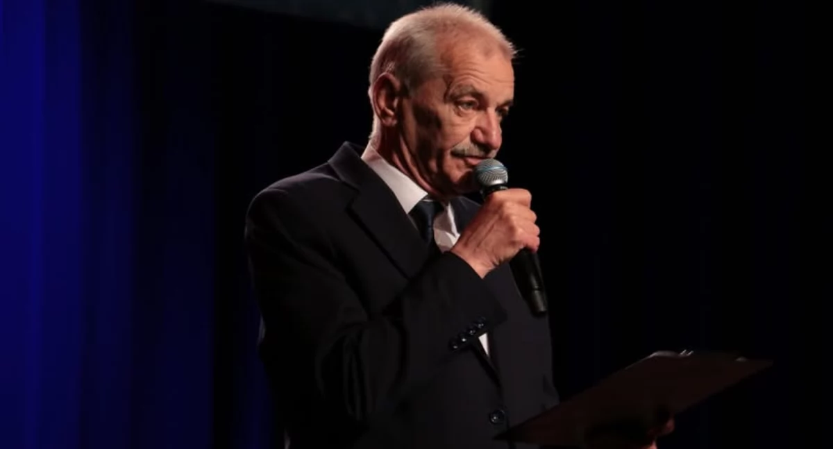 Zmarł Waldemar Paczęk, dziennikarz, konferansjer, od wielu lat związany z dobczyckimi wydarzeniami 
