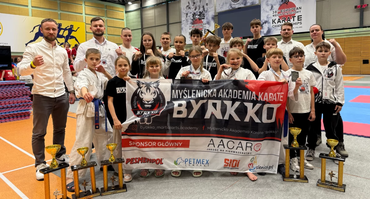 Sukces zawodników Myślenickiej Akademii Karate Byakko na Mistrzostwach Europy w Warszawie