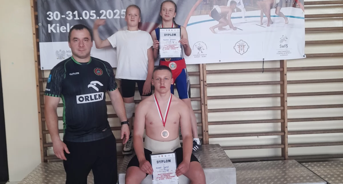 Sumo Myślenice. Z Międzywojewódzkich Mistrzostw Młodzików przywieźli dwa medale 