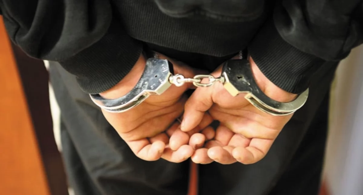 Policja Myślenice: ukradł na stacji dwa batony, a potem miał grozić pracownikom stacji nożem 