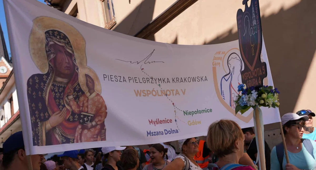 Myślenice. Pielgrzymi wyruszyli pokłonić się Częstochowskiej Pani 