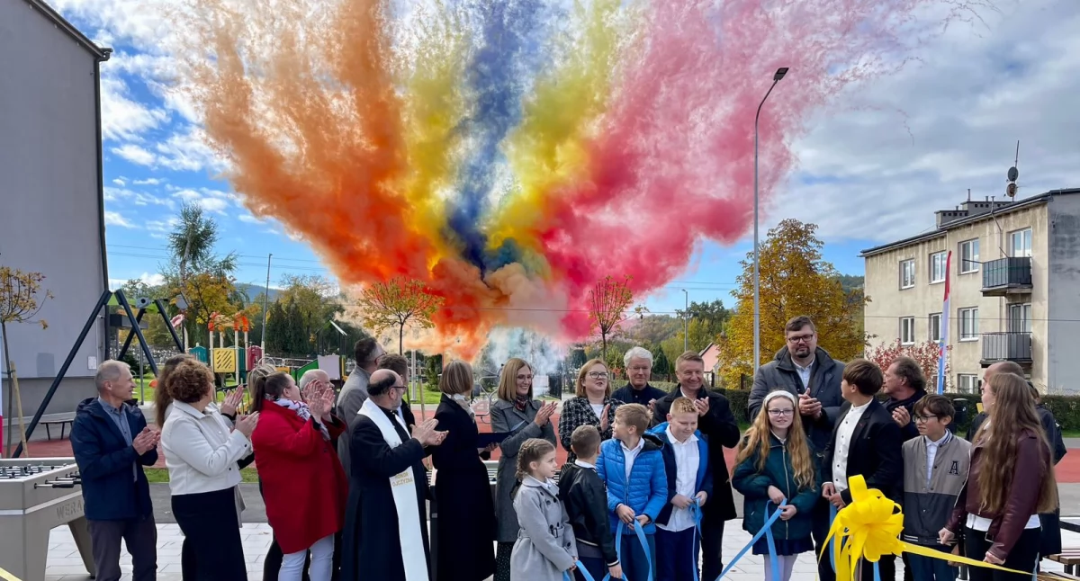 Nowe przestrzenie do aktywności i nauki w Wiśniowej [REPORTAŻ FILMOWY I GALERIA ZDJĘĆ]