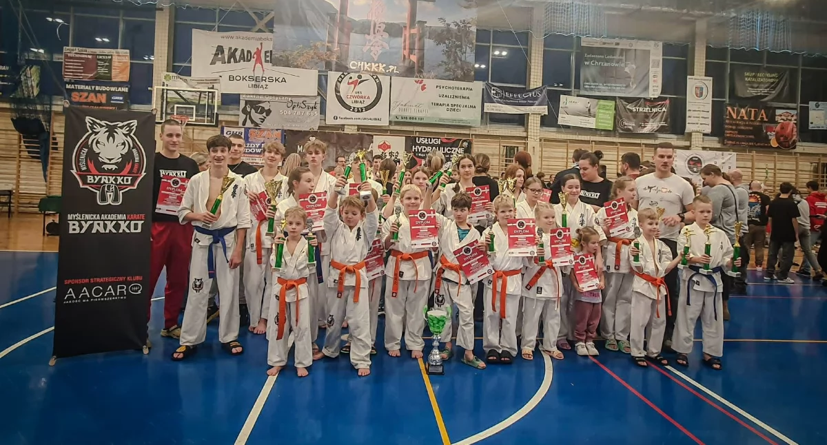 Podwójny sukces Myślenickiej Akademii Karate Byakko – jeden dzień, dwa turnieje, dziesiątki powodów do dumy