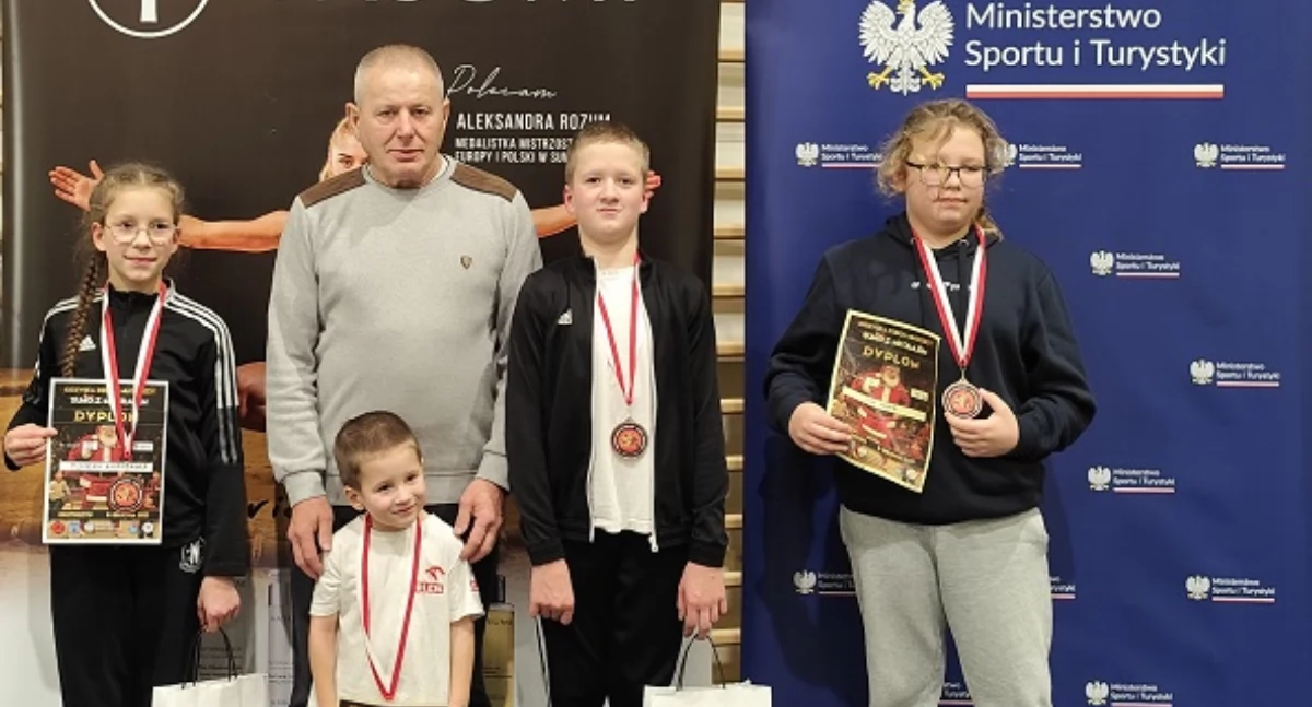 Puchar Polski Juniorów i Seniorów, Igrzyska Dzieci i Młodzieży Sumo z Mikołajem z udziałem zawodników KS Dalin Myślenice 