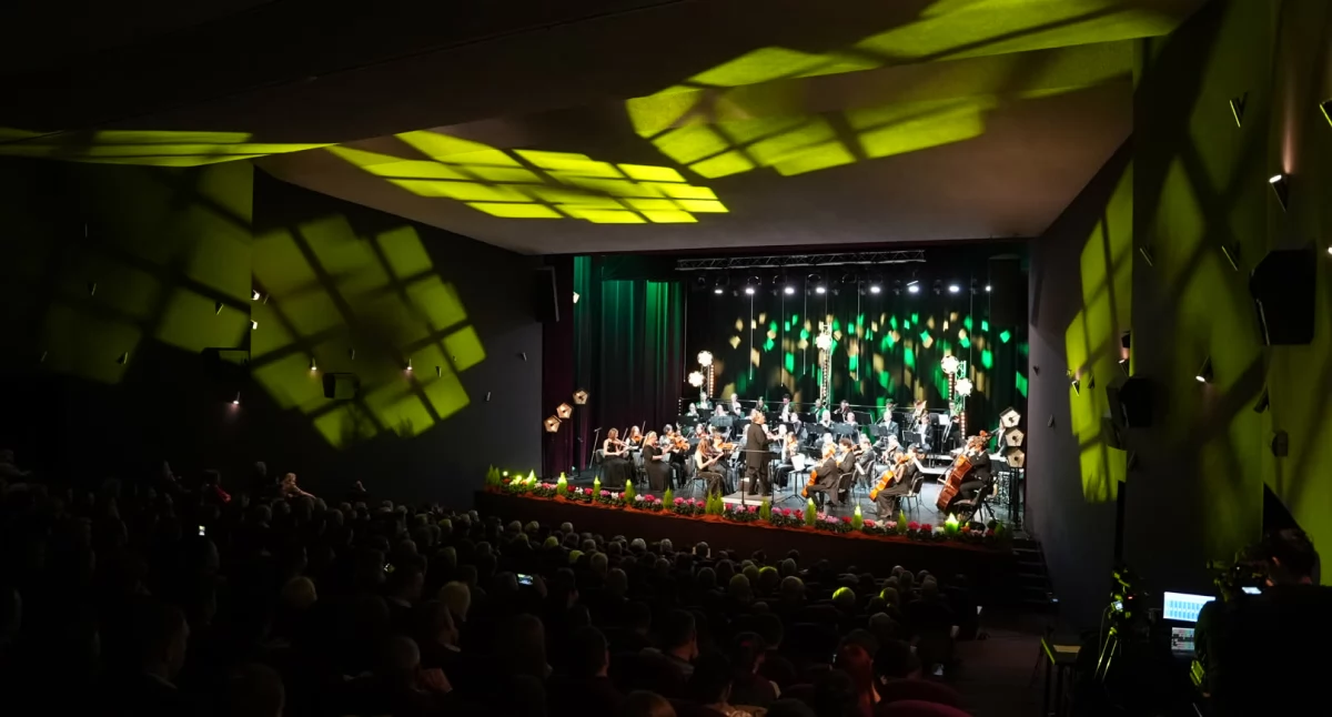 Wielka Gala Noworoczna 2026 Polish Art Philharmonic w Myślenicach. Muzyczny początek roku pełen klasy i emocji