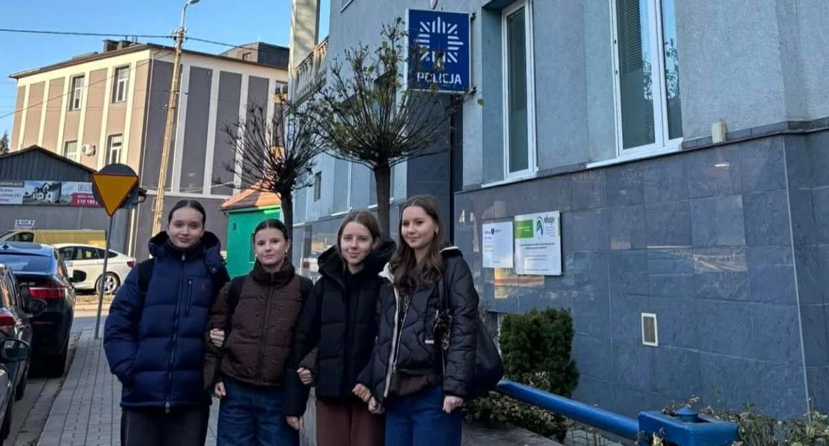 Myślenice: Uczennice LO im. Tadeusza Kościuszki udowadniają, że młodzież potrafi brać odpowiedzialność za bezpieczeństwo – swoje i innych