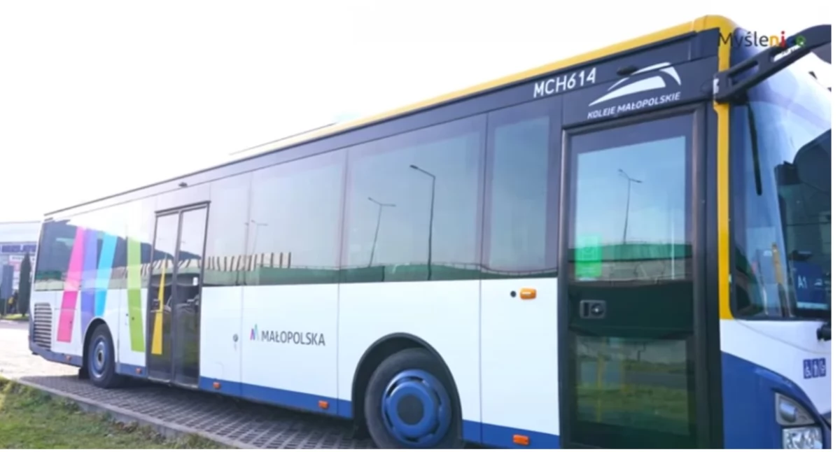 Małopolski bilet na Dzień Dziecka- symboliczna złotówka za przejazd pociągiem a także autobusami  Małopolskich Linii Dowozowych