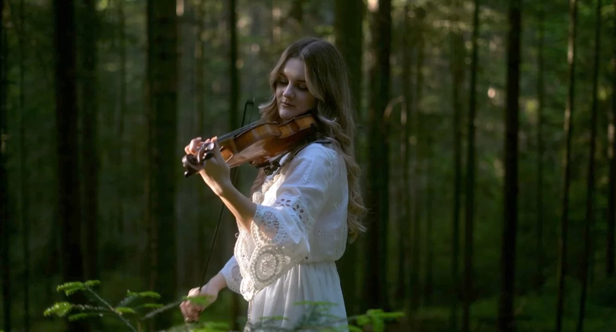 Sabina Burtan: instrument i głos pozwalają wyrazić to, na co często brakuje odpowiednich słów
