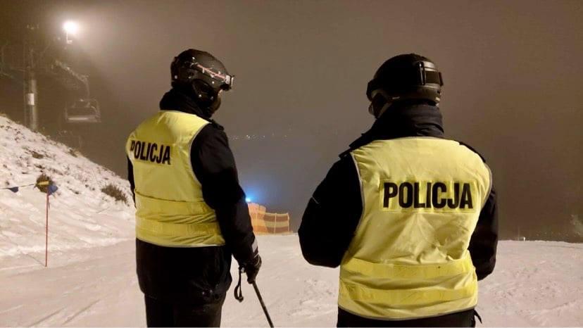 Porady małopolskich policjantów na czas trwania ferii zimowych 2023.