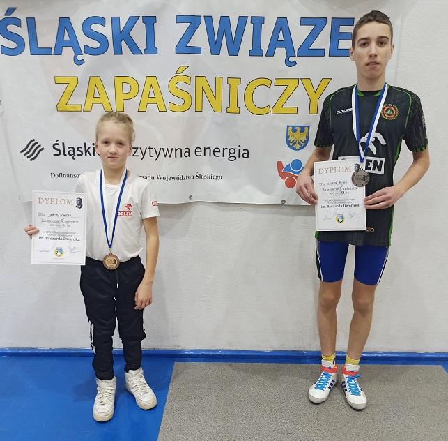 Zapaśnicy Dalinu nie zwalniają tempa