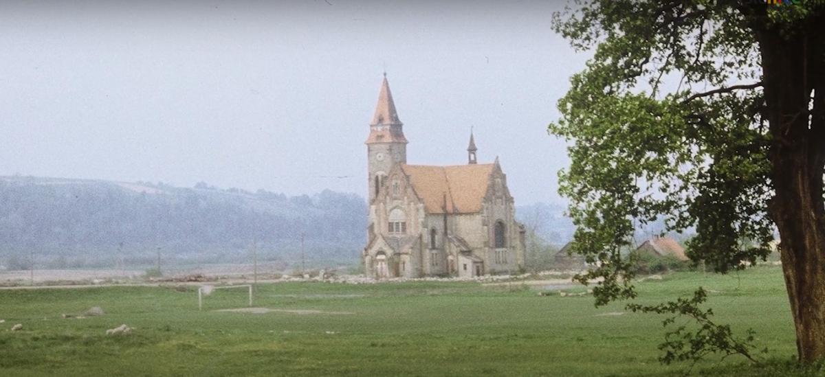 Film „ Pół wieku zatopionej parafii” - historia parafii Droginia. Projekcja w niedzielę w Myślenickim Ośrodku Kultury i Sportu