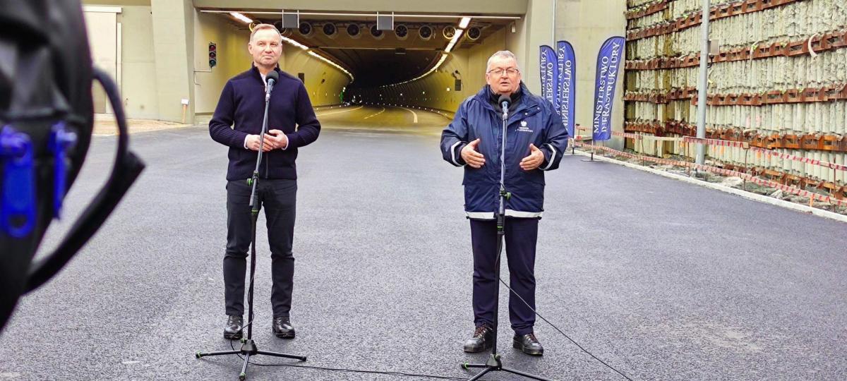 Skomielna Biała. Prezydent Duda i minister Adamczyk wizytowali tunel pod Luboniem Małym