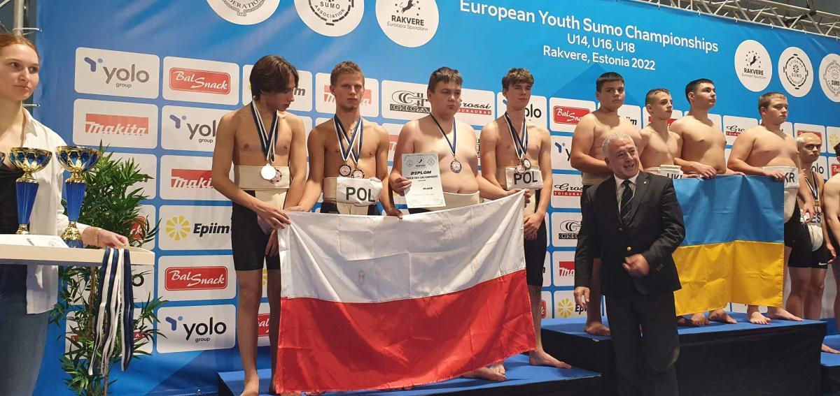 Zawodnicy KS Dalin Myślenice na Mistrzostwach Europy Młodzików, Kadetów i Juniorów w Sumo w Estonii