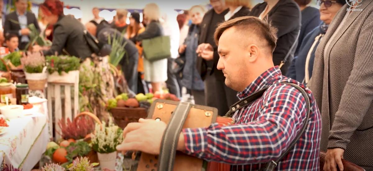 Raciechowice. Tutaj owoce są tak ważne, że mają nawet swoje święto